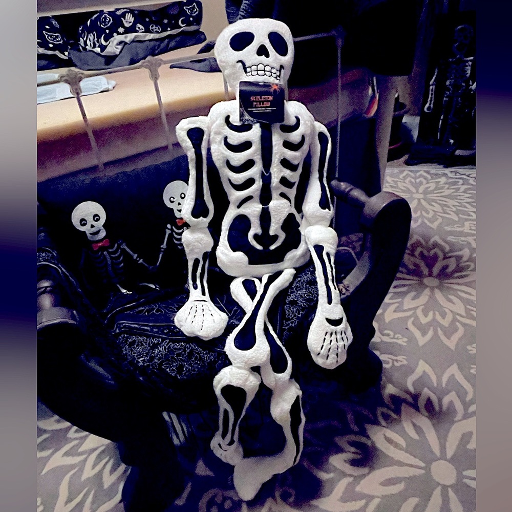 Skeleton pillow